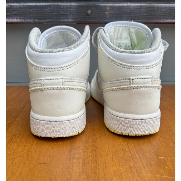 Nike Air Jordan 1 Mid GS White Yellow Youth Size 3.5Y FD8780-181 - Picture 2 of 10